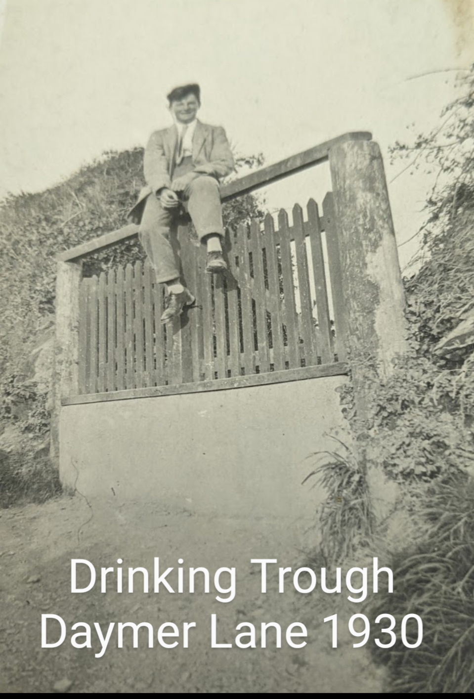 1930-drinking trough Daymer Lane.png